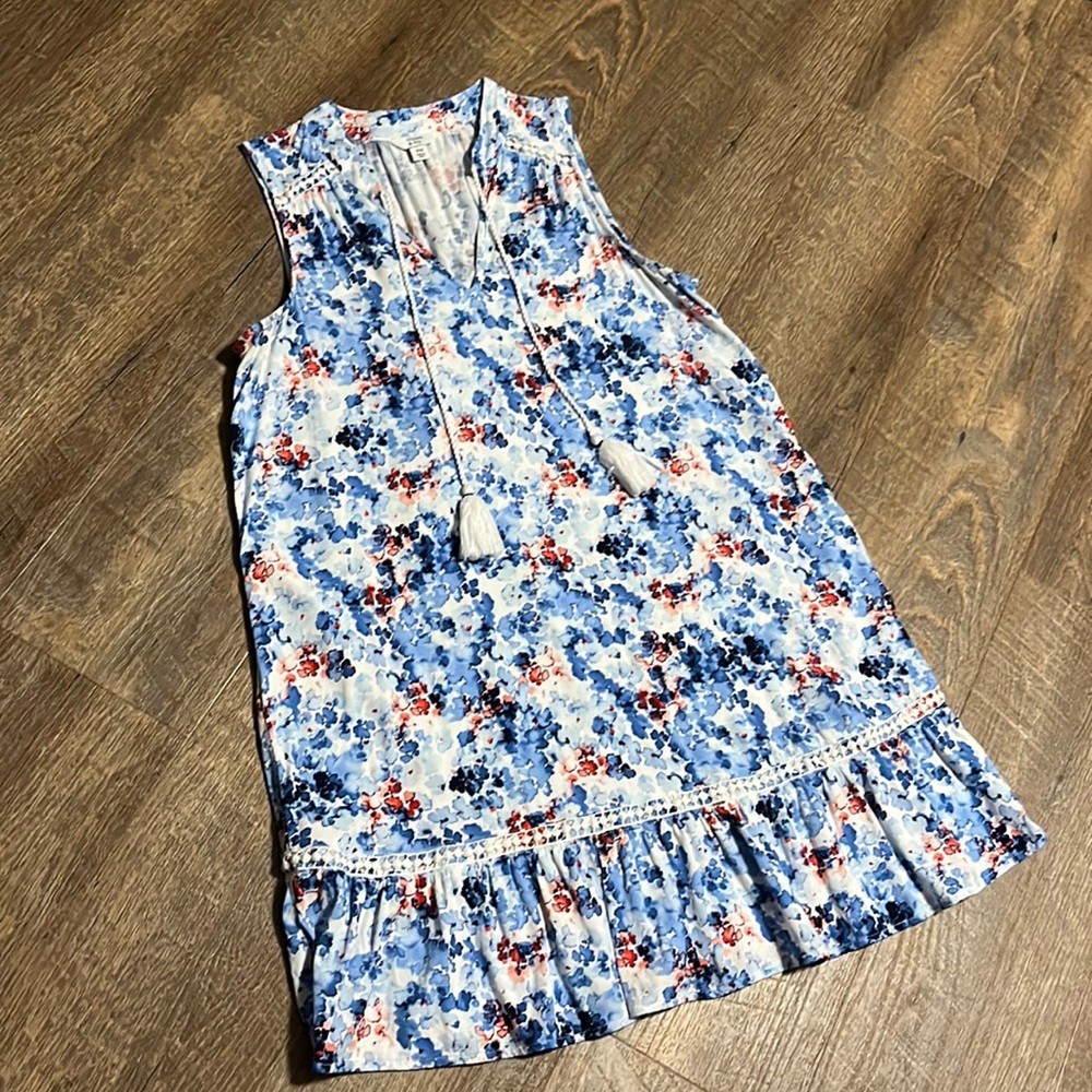 Crown and Ivy sleeveless dress size PM